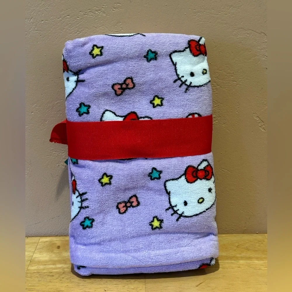 Hello Kitty 2 Pack Of Hand Towels Made By Sanrio. Purple + Bows & Stars. NWTS.